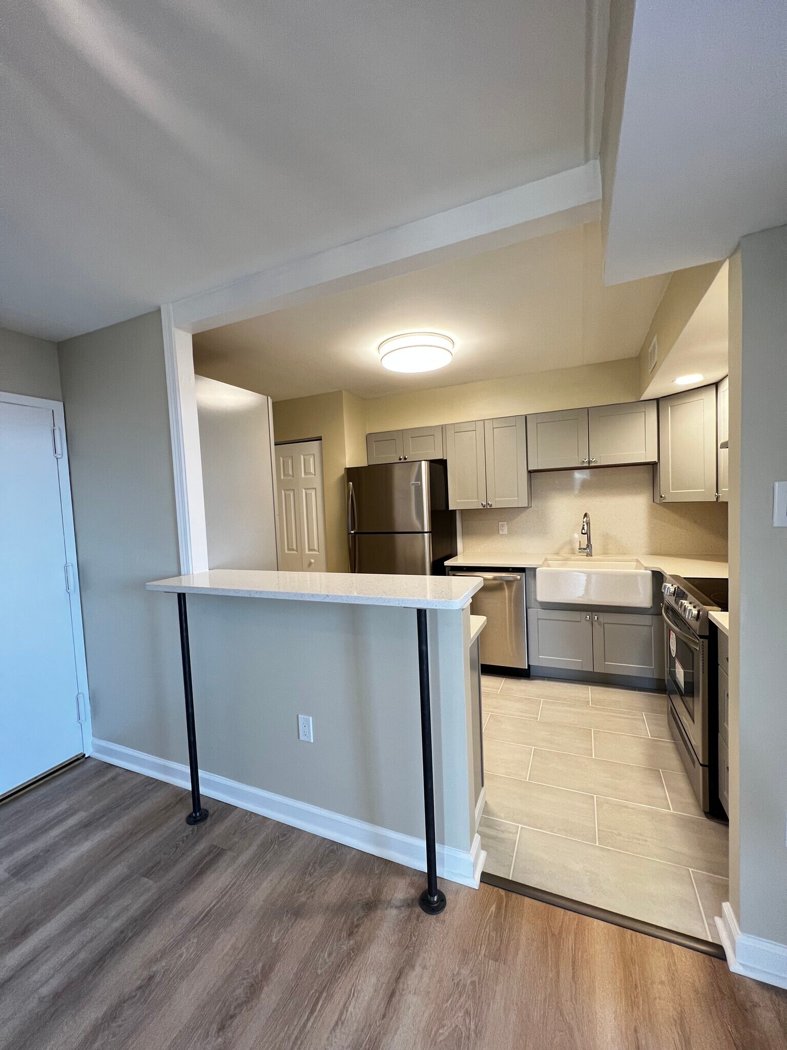 Kitchen - 220 Linden St
