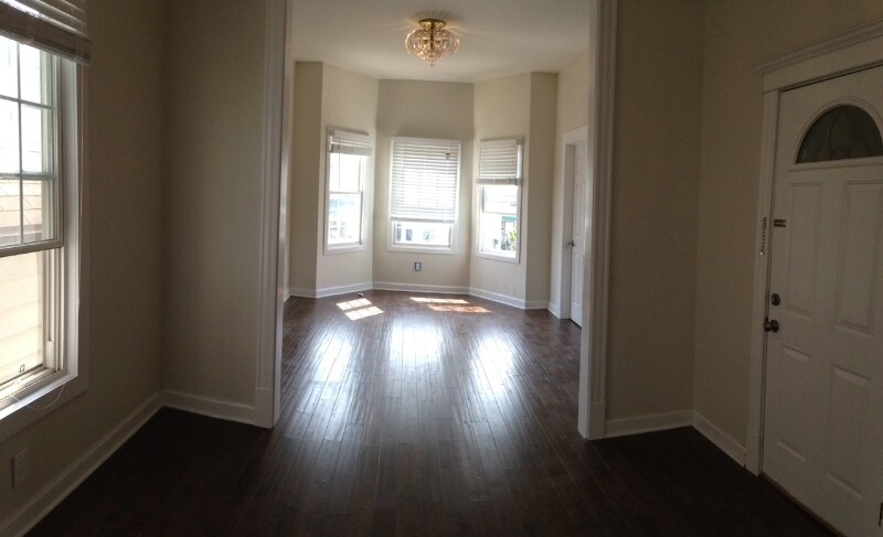 Building Photo - 3418 W McLean Ave
