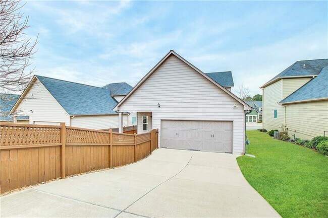 Building Photo - 315 Argyle Ct