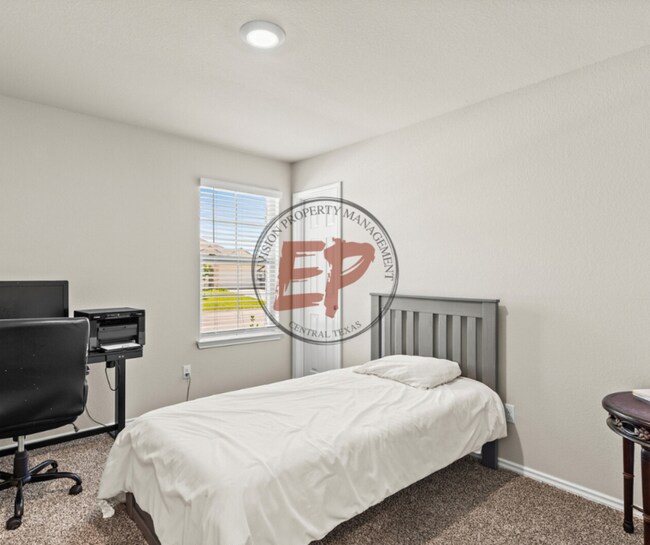 Building Photo - 7209 Llano Dr