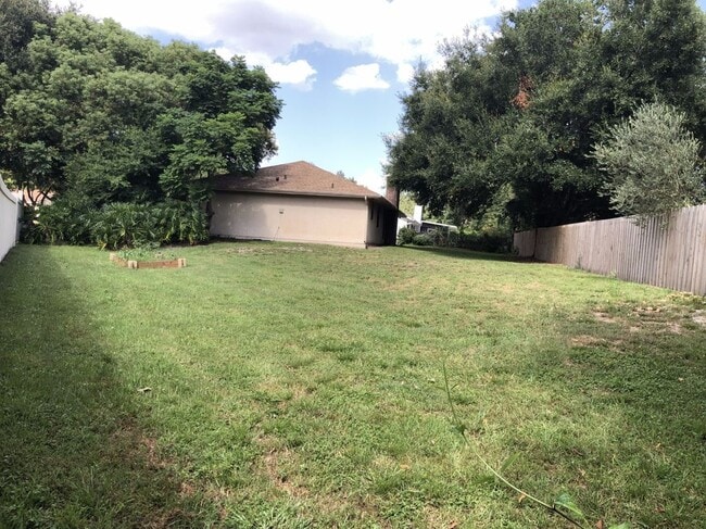 Building Photo - 8318 Sugarmill St