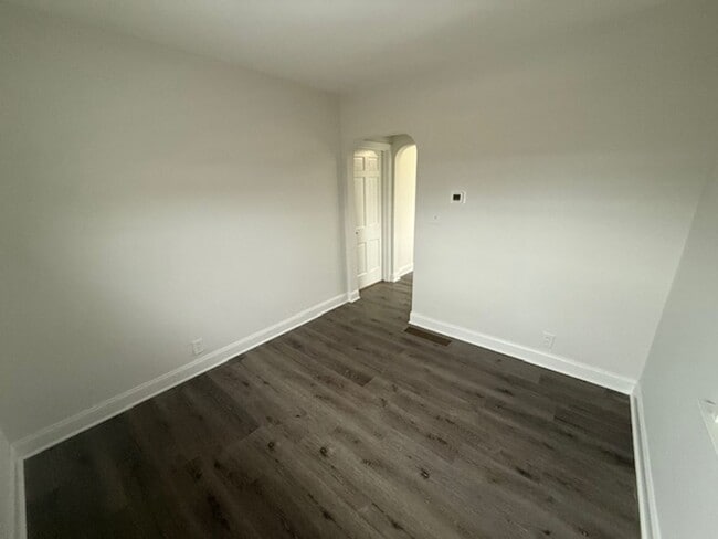 Building Photo - 3943 Front St