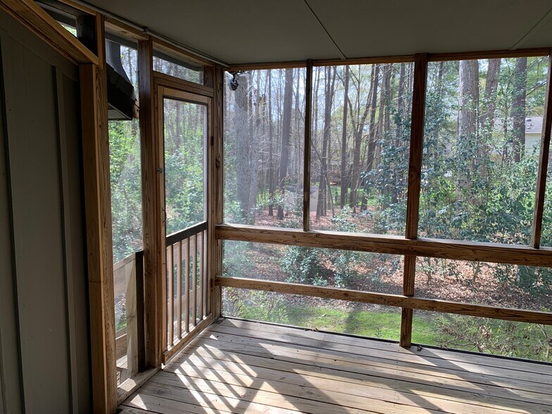 Building Photo - 6808 Ray Rd