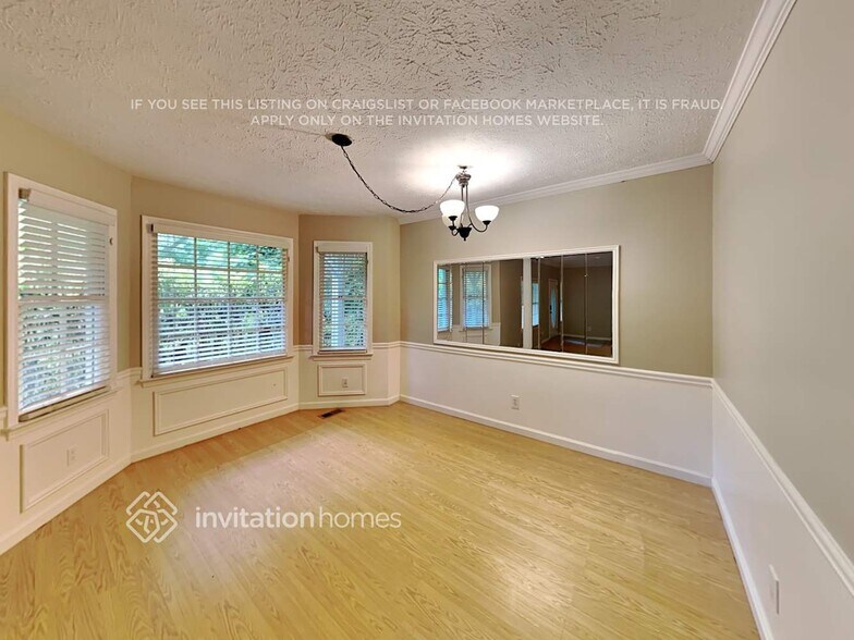 Building Photo - 434 Julie Anne Way