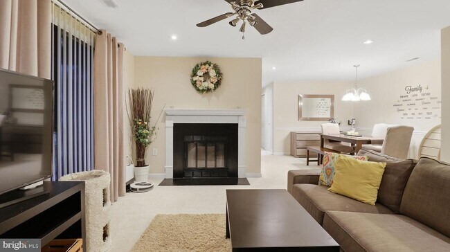 Building Photo - 13201 Chalet Pl