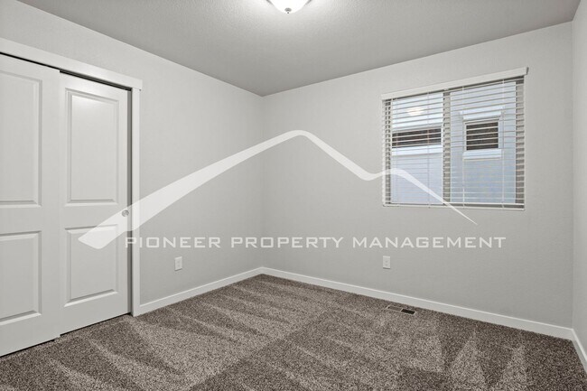 Building Photo - Elegant 3-Bed, 2.5-Bath Home with AC, 2-Car Garage, and Private Yard in Renaissance at Indigo Ranch