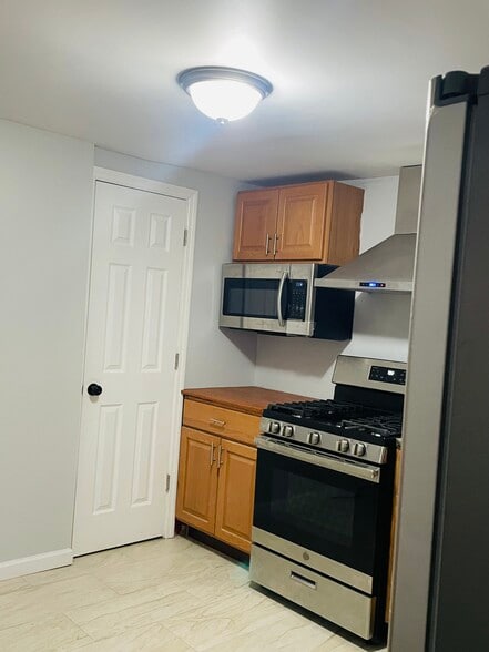 Building Photo - 463 Stuyvesant Ave