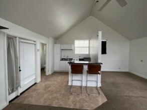 Building Photo - Charming Studio Downtown SLO