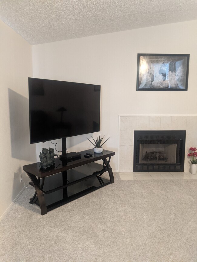 Primary Photo - 1254 Escalera Pl