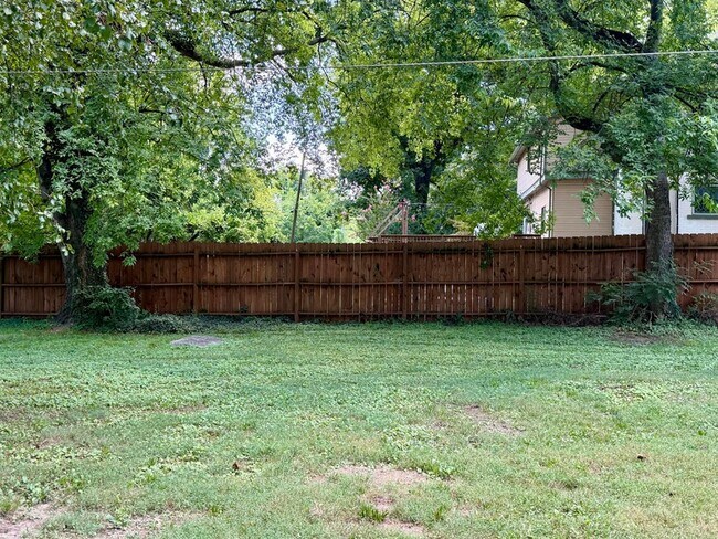 Building Photo - 114 Morningside Dr