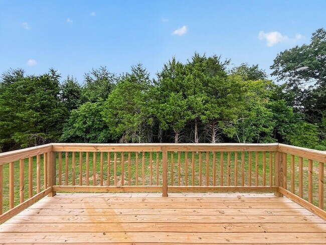 Building Photo - 595 Bailiwick Dr