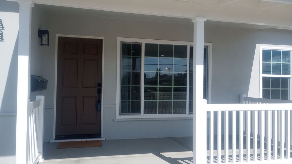 Building Photo - 1907 W 154th Pl