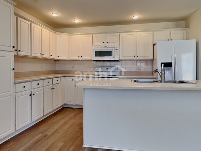 Building Photo - 9406 Hoyle Beals Dr