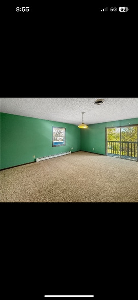 Building Photo - 105 Magnolia