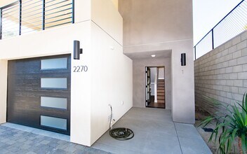 Building Photo - DunstanSt - 2270