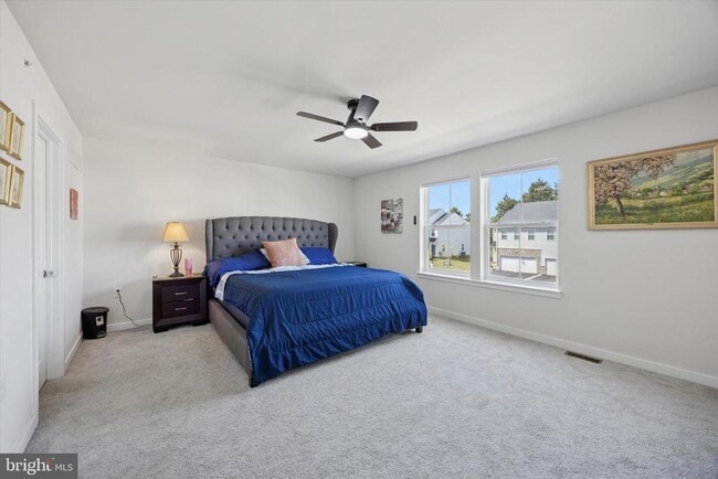 Building Photo - 68 Painters Wy