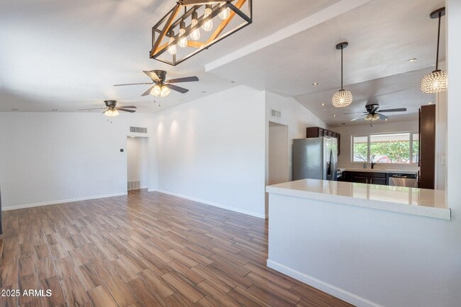 Building Photo - 2214 N 7th Ave
