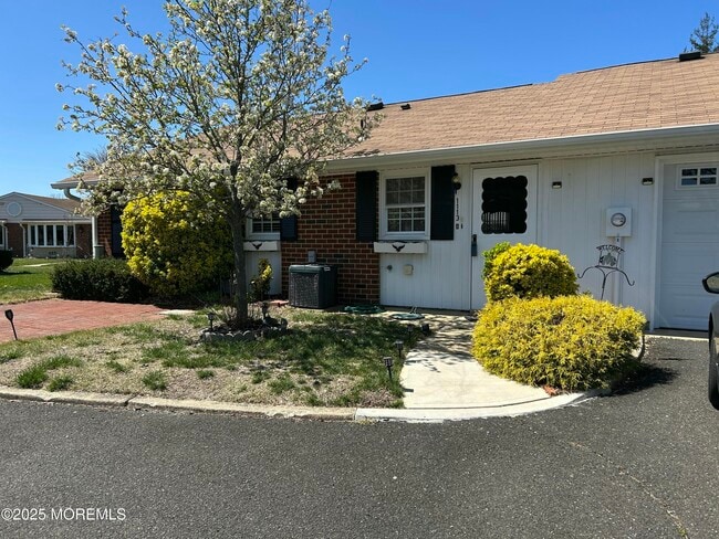 Primary Photo - 1113A Argyll Cir