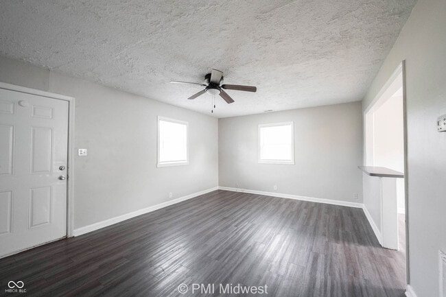 Building Photo - 5959 E 24th St