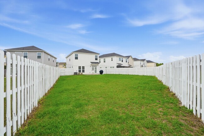 Building Photo - 75 Pomona Cir