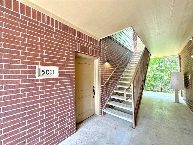 Building Photo - 1915 Dartmouth St