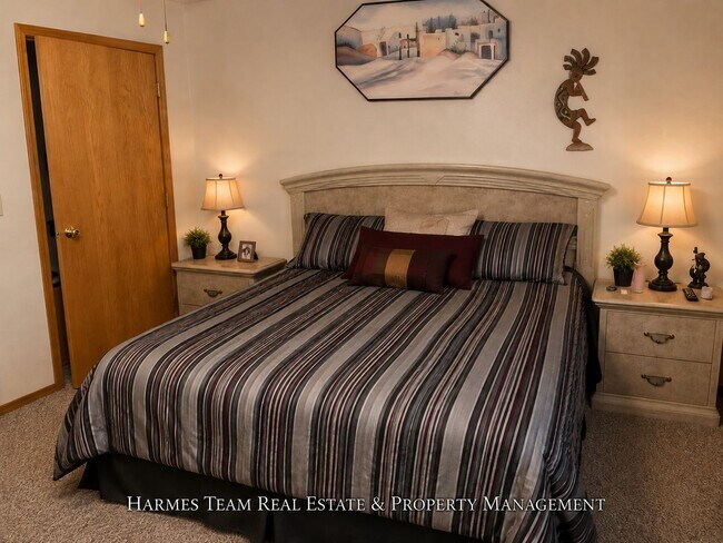 Building Photo - Spacious Home with Mountain Views & Finished Basement