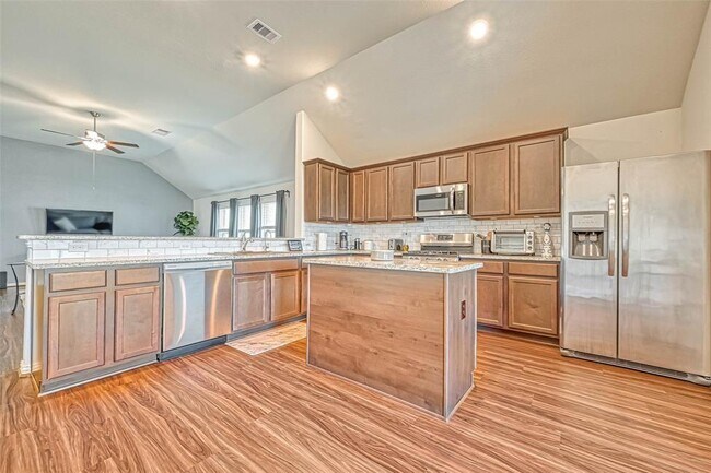 Building Photo - 20202 Creekdale Bend Dr