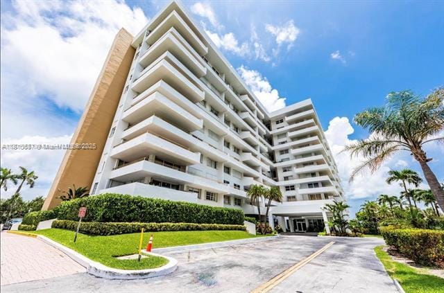 Building Photo - 177 Ocean Lane Dr