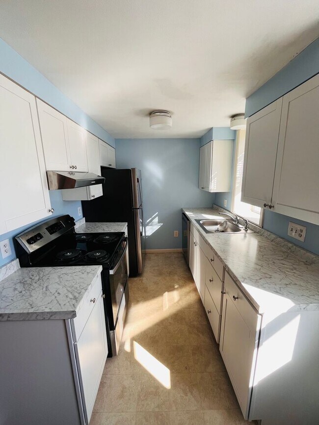 Building Photo - 132-136 State Street