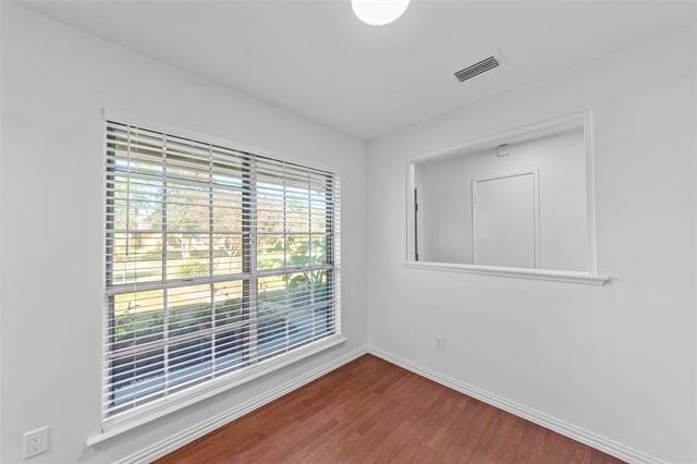 Building Photo - 3722 Hillsdale Ln