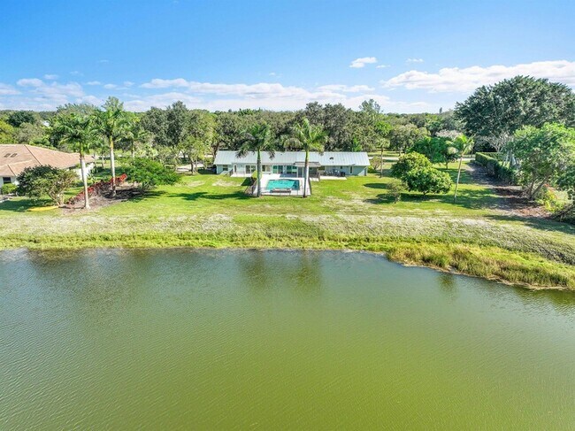 Building Photo - 8631 Steeplechase Dr