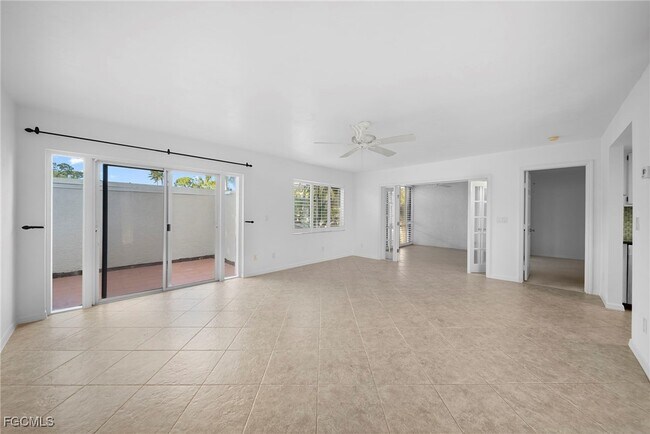 Building Photo - 3052 Kings Lake Blvd