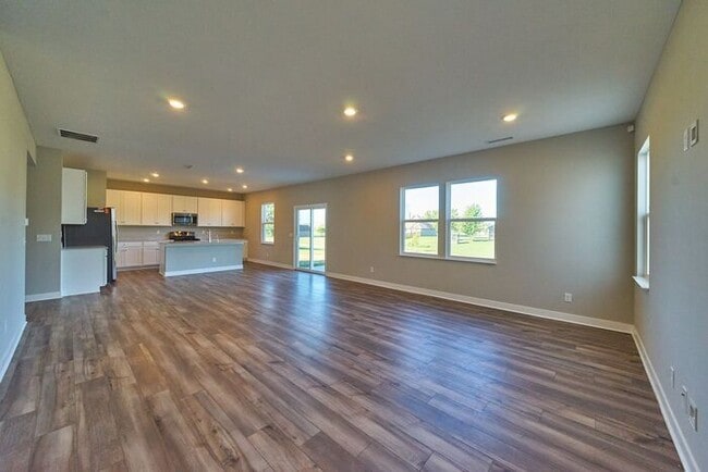 Building Photo - 5 Bedroom New Build in Camby!