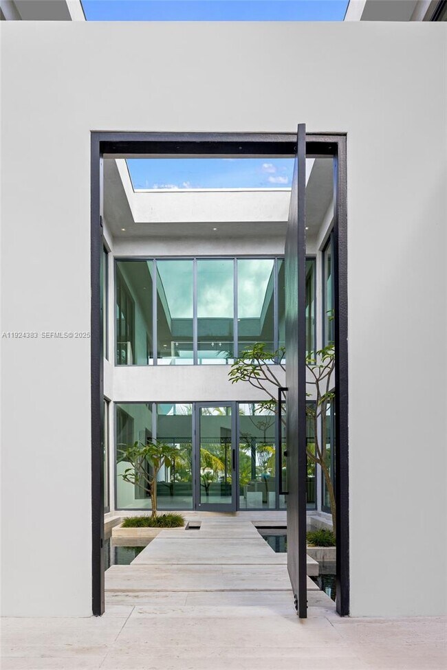 Building Photo - 773 NE 77th Terrace