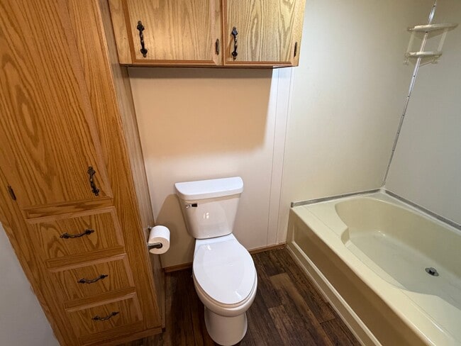 Building Photo - 4664 US-30