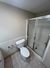 Building Photo - 10 Florence St