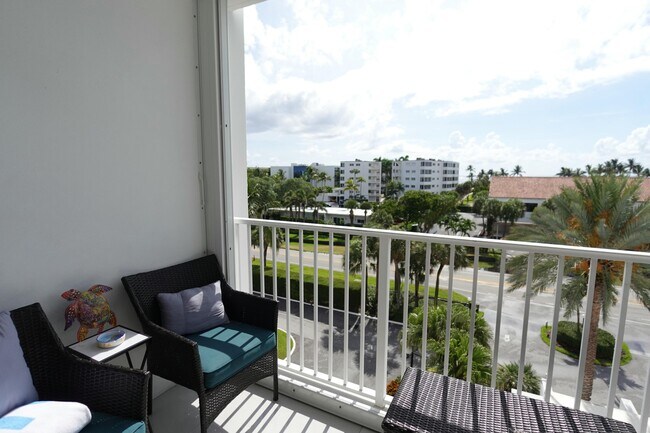 Building Photo - 2860 S Ocean Blvd