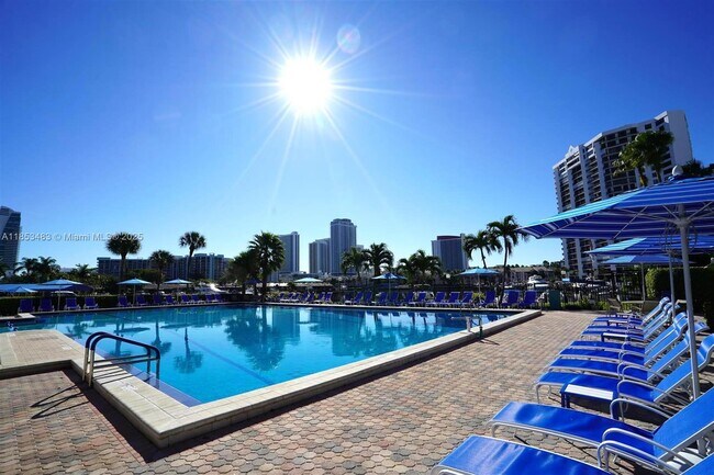 Building Photo - 600 Three Islands Boulevard