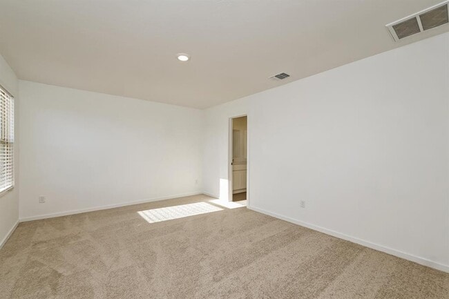 Building Photo - 9600 NW 125th St