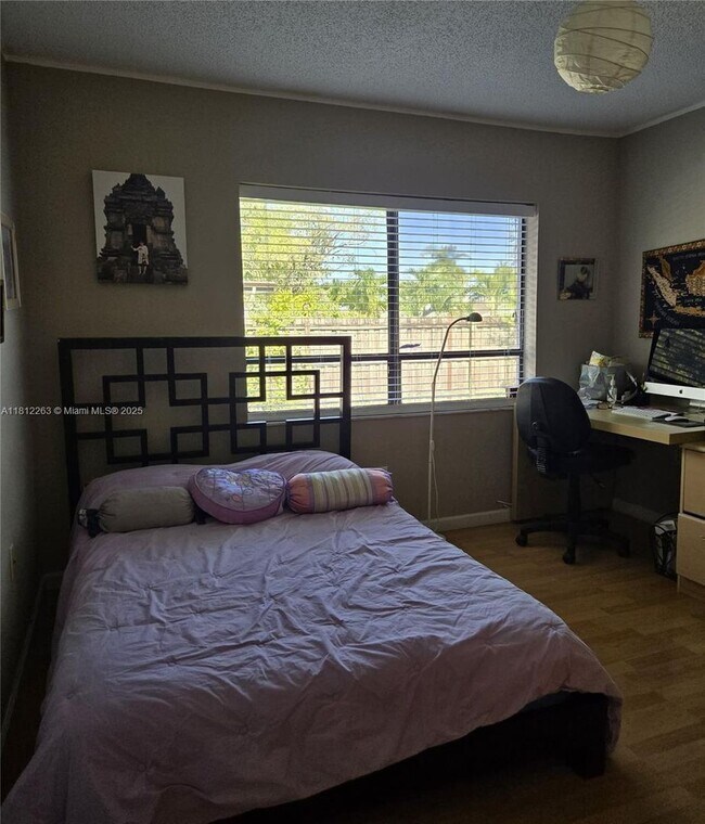 Building Photo - 10625 SW 127th Pl