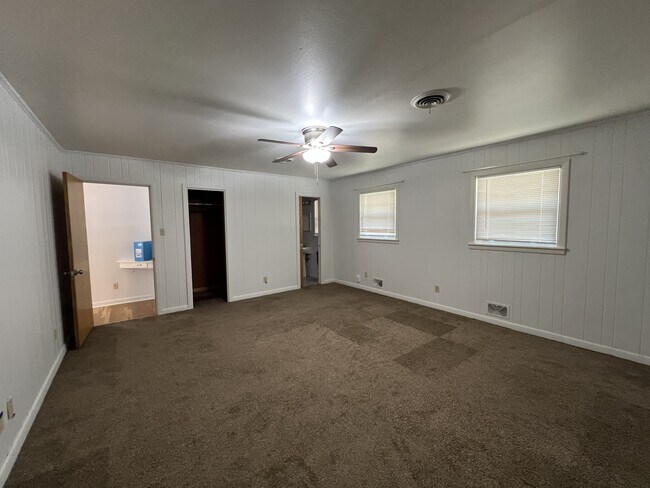 Building Photo - 3515 41st St