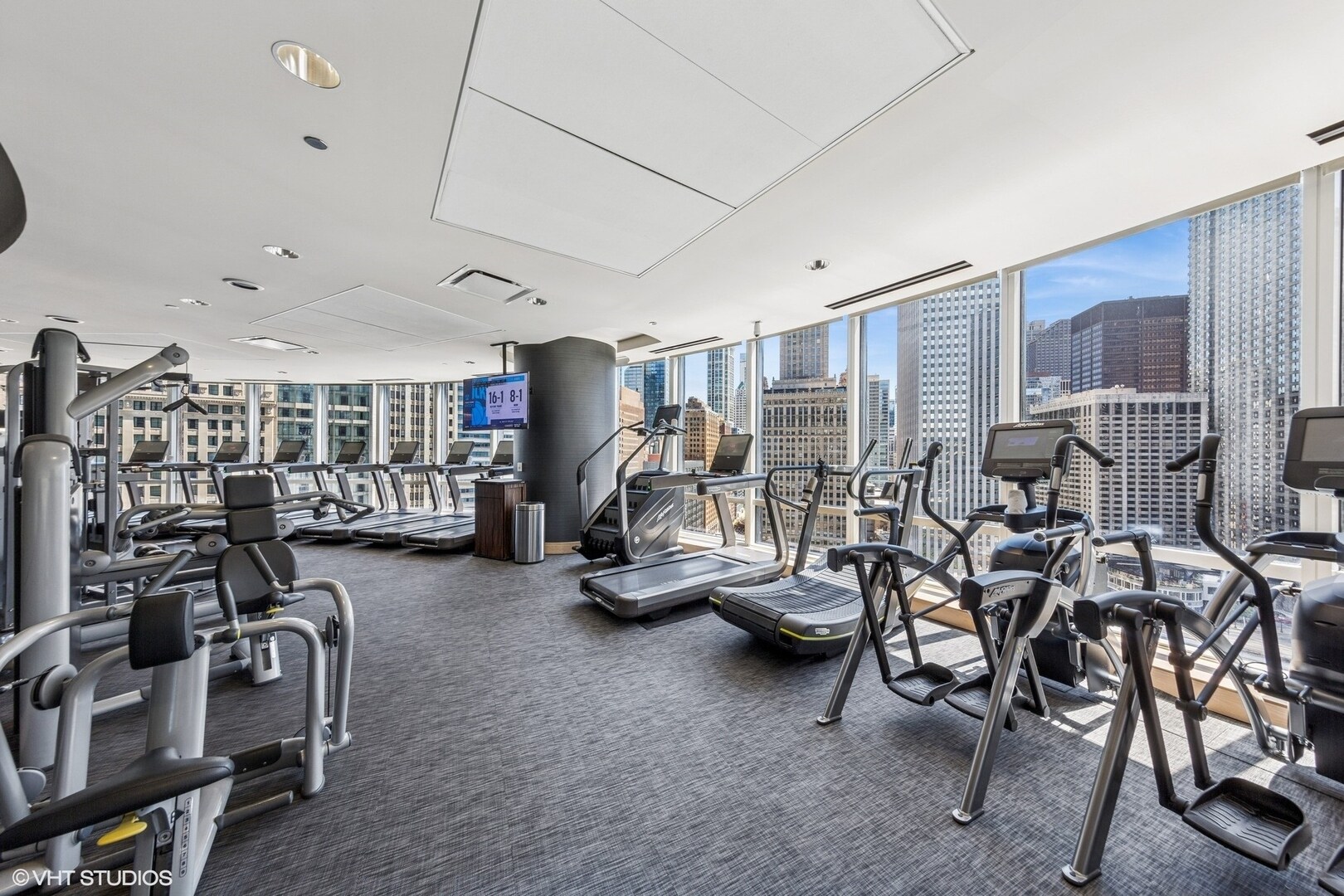 Building Photo - 401 N Wabash Ave
