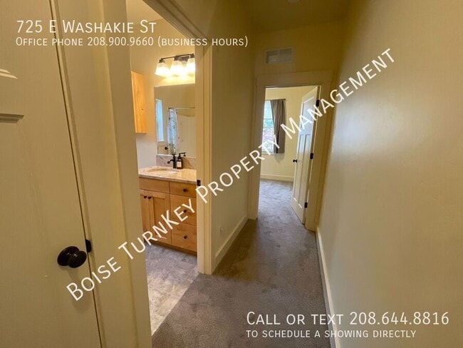 Building Photo - 725 Washakie St E