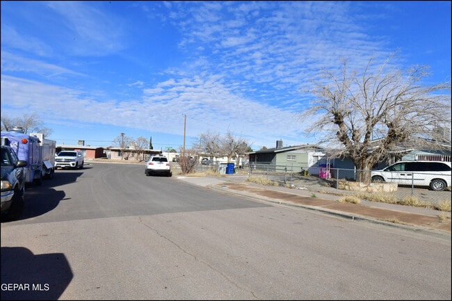 Building Photo - 9143 Matterhorn Dr