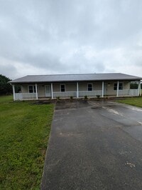 Building Photo - 2BA/1BA Unit at Ponderosa in Conover!