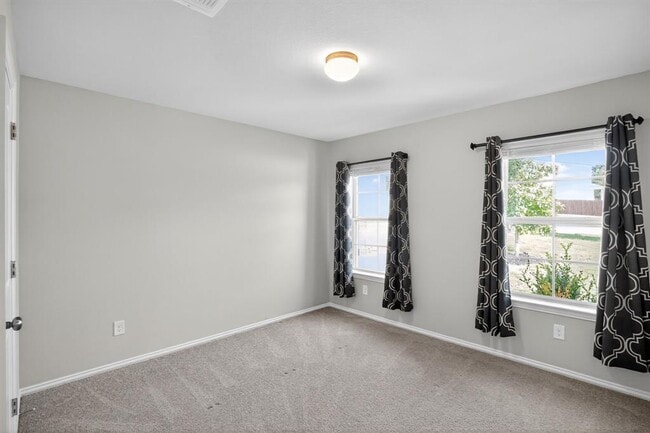 Building Photo - 320 Bright Star Ln