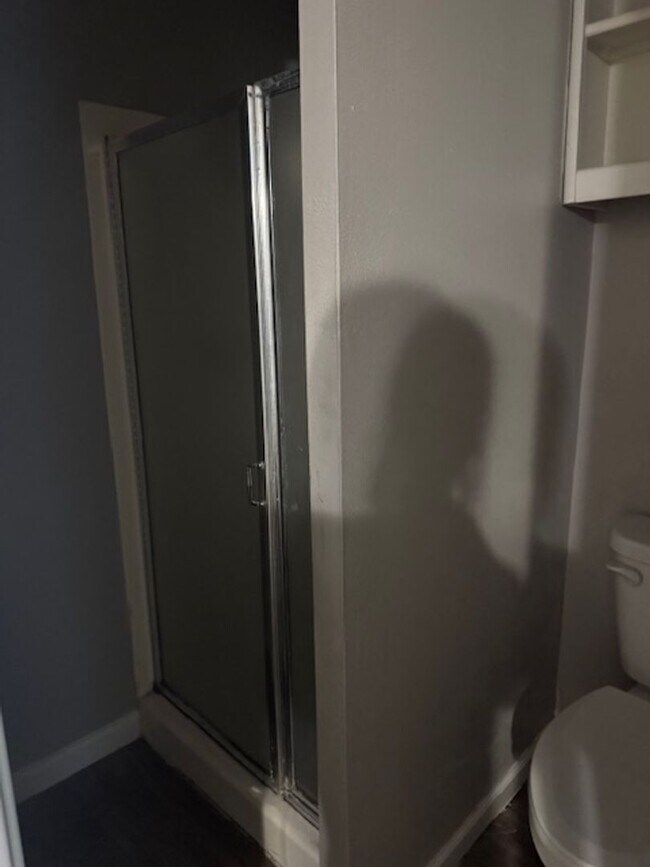 Building Photo - 106-106 Jester Cir