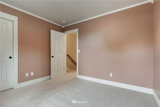 Building Photo - Gorgeous Home in Lacey’s Coveted Courtney ...