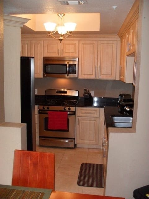 Building Photo - Meridian Luxury Top-Floor Condo with amazing Strip View (Electricity, Gas, and Internet included)