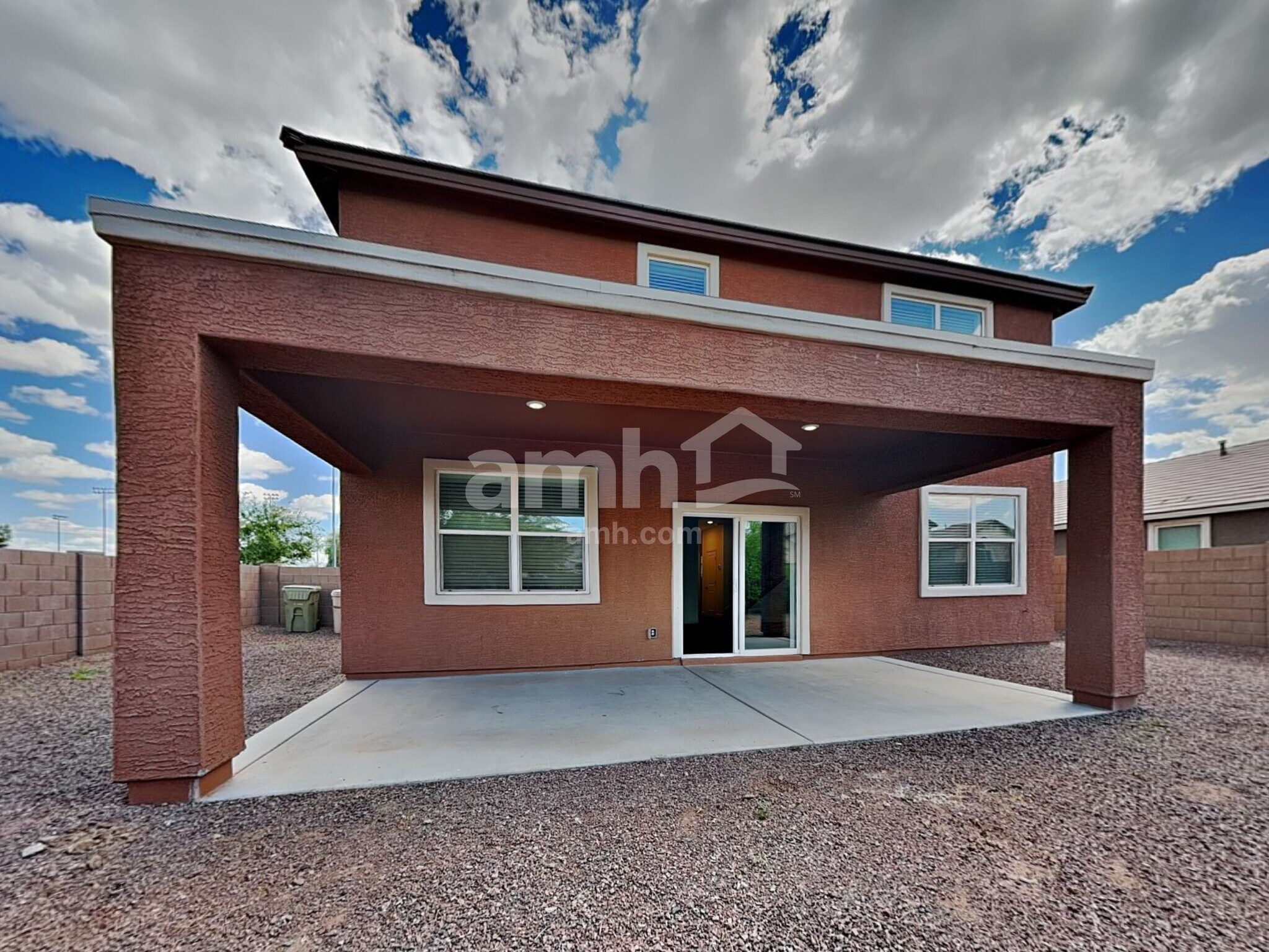 Building Photo - 12526 N 60th Ave